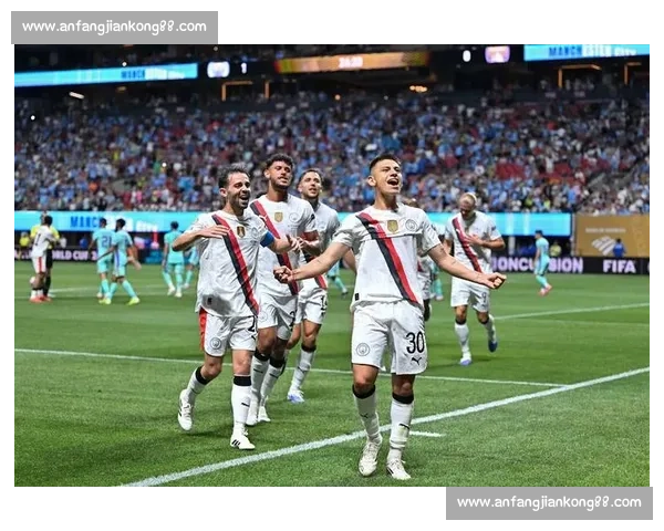 瓜帅 10 人轮换仍碾压！曼城 6-0 艾因，哈兰德传射 + 新星闪耀